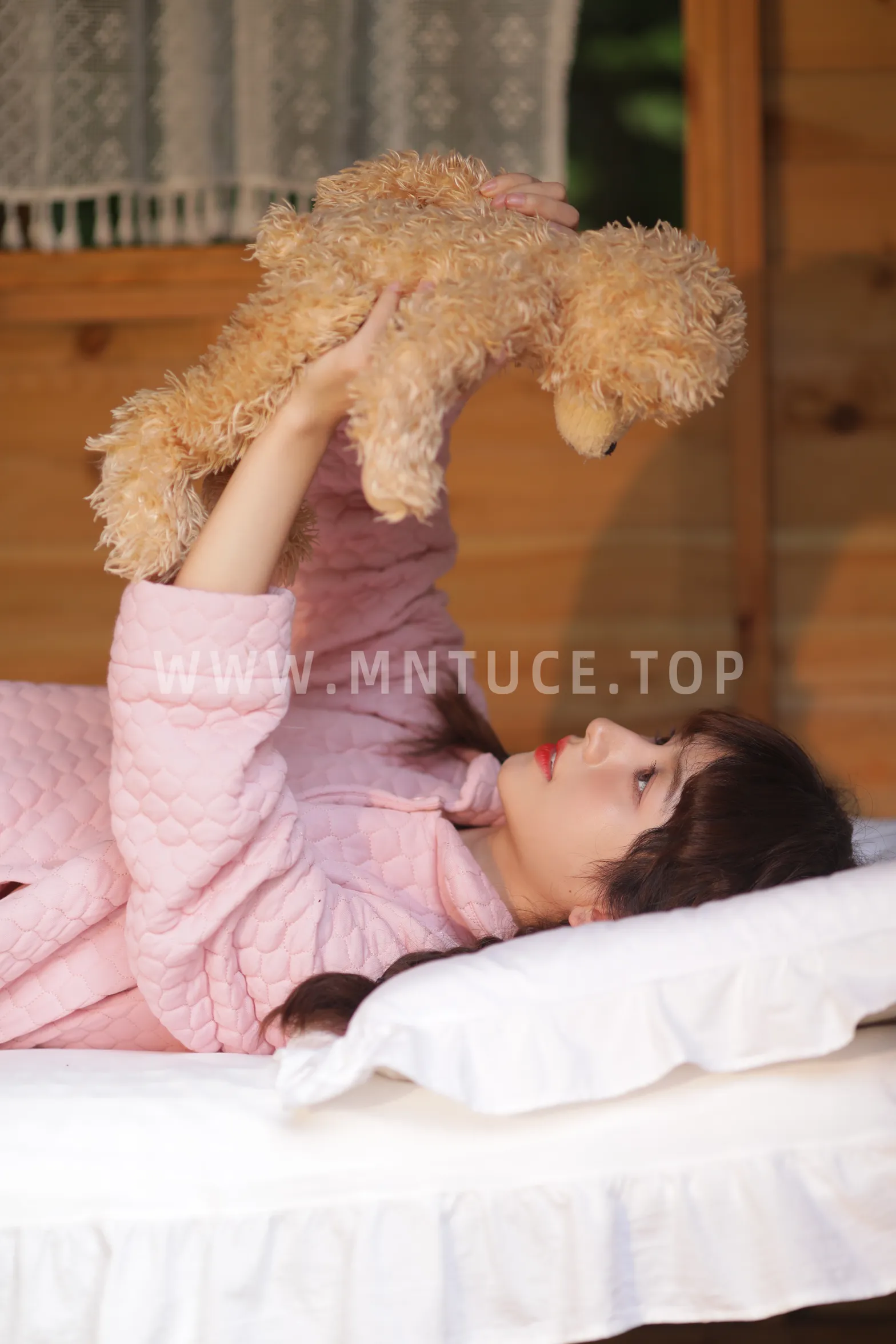 [YITUYU] 2022.12.01 Vol.2571 – Pink Bear Gu Linx#[37P]-17