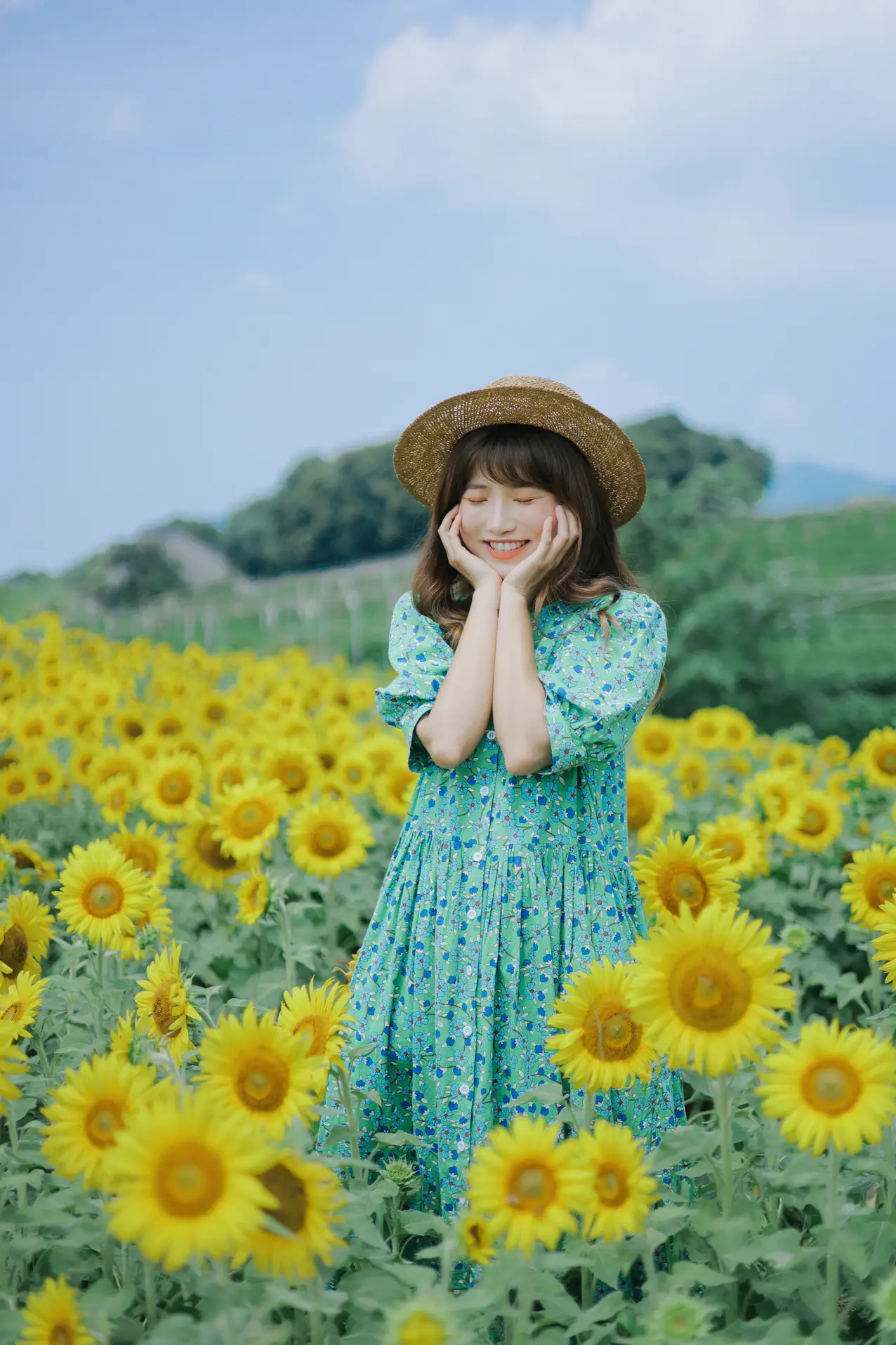 [YITUYU] 2022.07.12 Vol.1458 – Sunflower Summer Fatty Blue-#[33P]-13